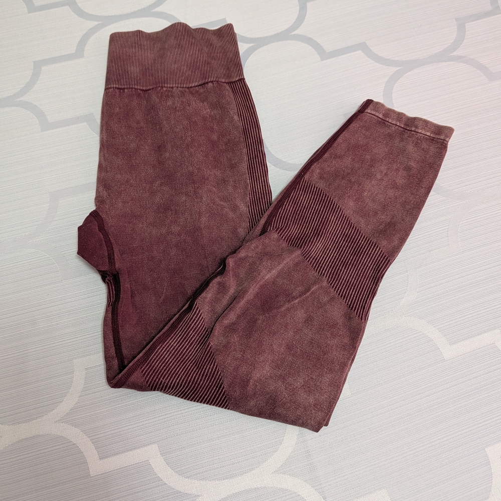 PINK Victoria's Secret Seamless Maroon Ribbed Leggings